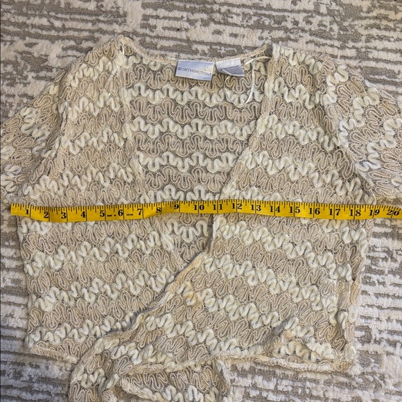 Elegant Lace Cardigan in Cream and White, size L - Picture 8 of 8